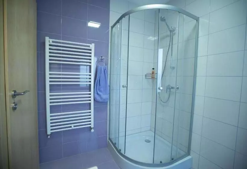 ペンション Livada Amely