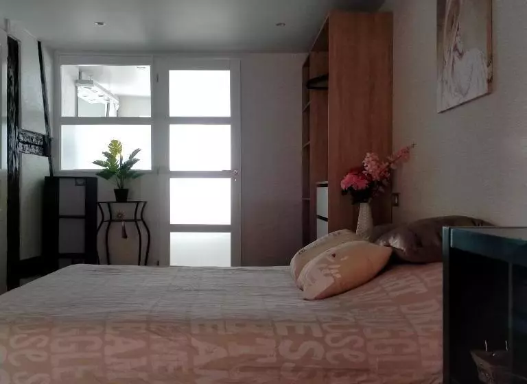 Majatalo Passage Des Romains Studio