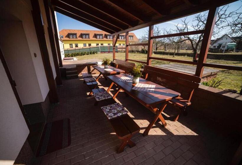 بنسيون Ubytování U Vávrů