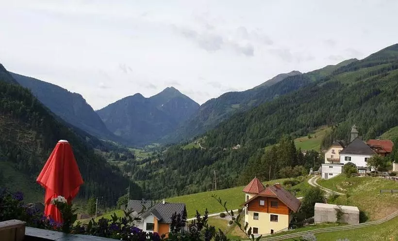 Retkeilymaja Gasthof Pension Stieber