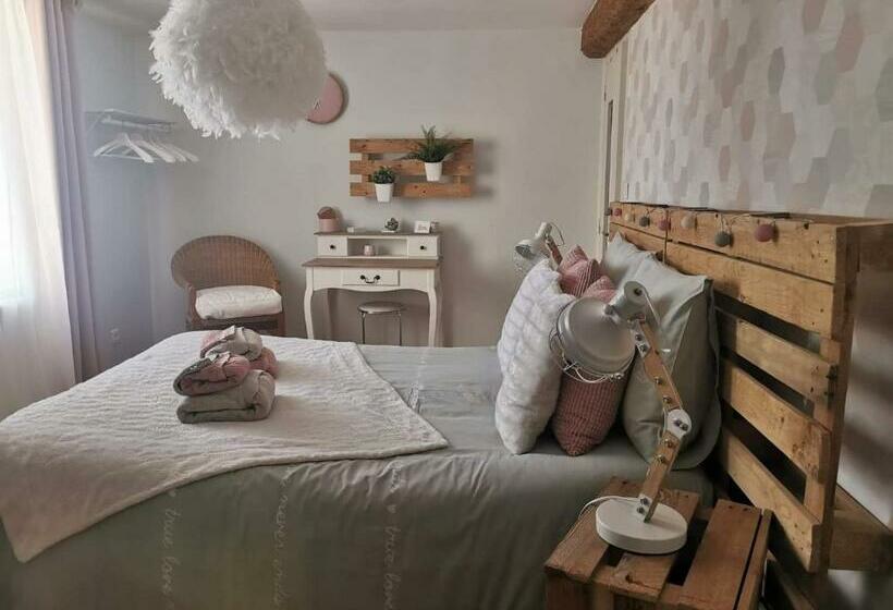 مبيت وإفطار Chez Stéphane Et Patricia