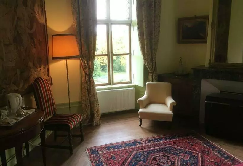 ベッドアンドブレックファースト Château De Villers Châtel