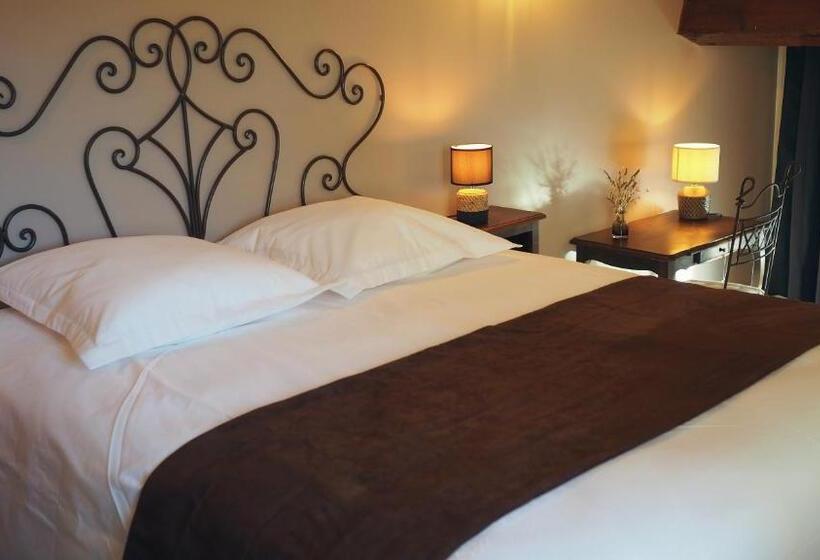 مبيت وإفطار L Ermitage De Saint Bardoux