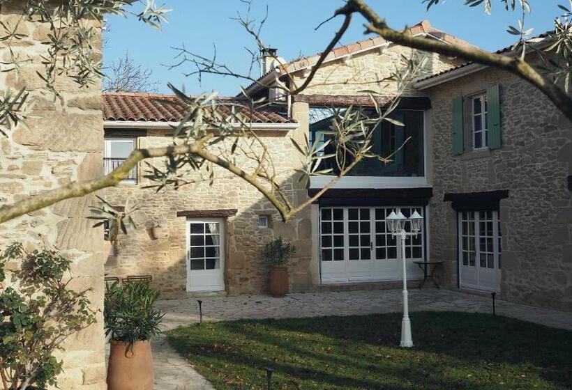 مبيت وإفطار L Ermitage De Saint Bardoux