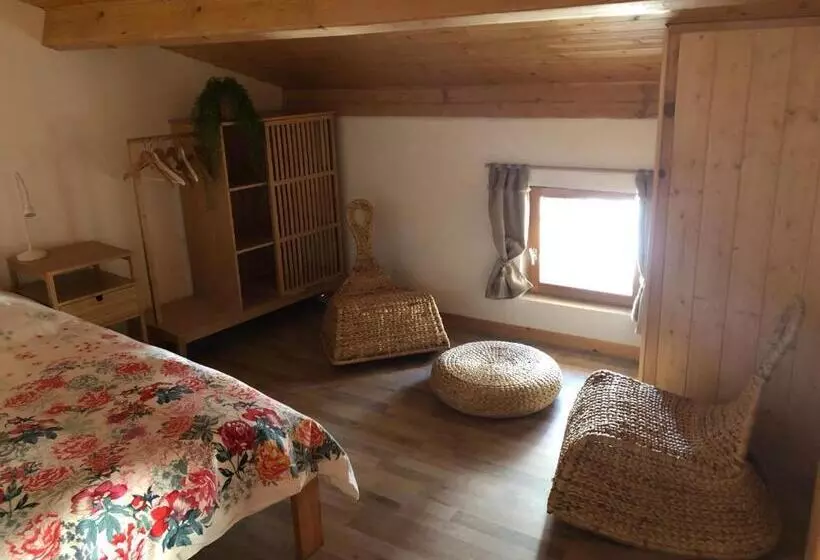 Aamiaismajoitus (B&B) La Maisonnette Auvergnate