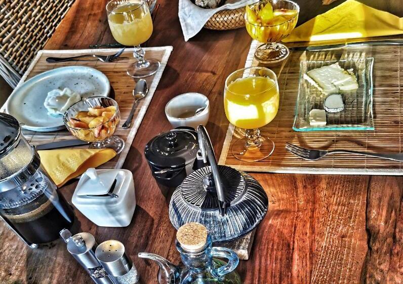 ベッドアンドブレックファースト La Peyregoune, Logement En Pleine Nature Et Table D Hôtes