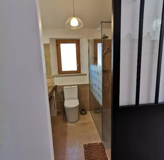 Aamiaismajoitus (B&B) La Peyregoune, Logement En Pleine Nature Et Table D Hôtes