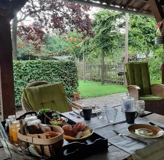 ベッドアンドブレックファースト Thuis Bij Elles