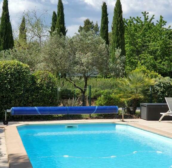 Bed & Breakfast Au Pays De Cézanne