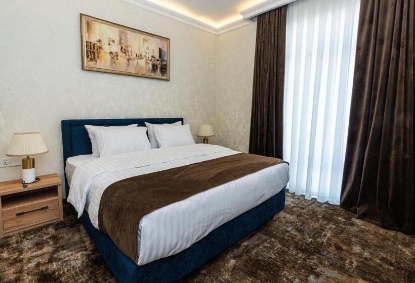 Garnet Hotel Tashkent