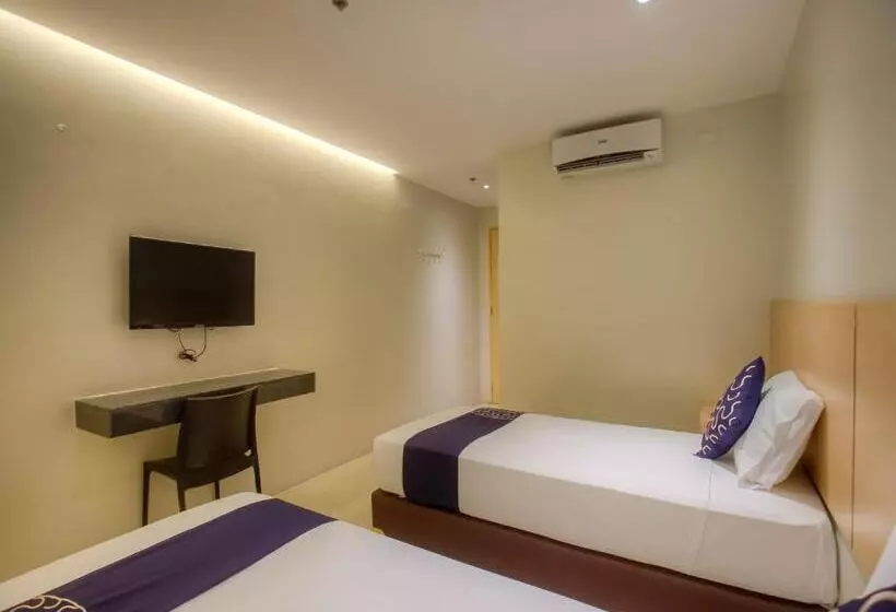 Hotelli Capital O 827 Speciale