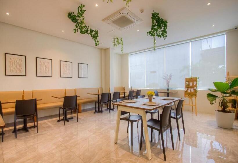 Отель Capital O 827 Speciale