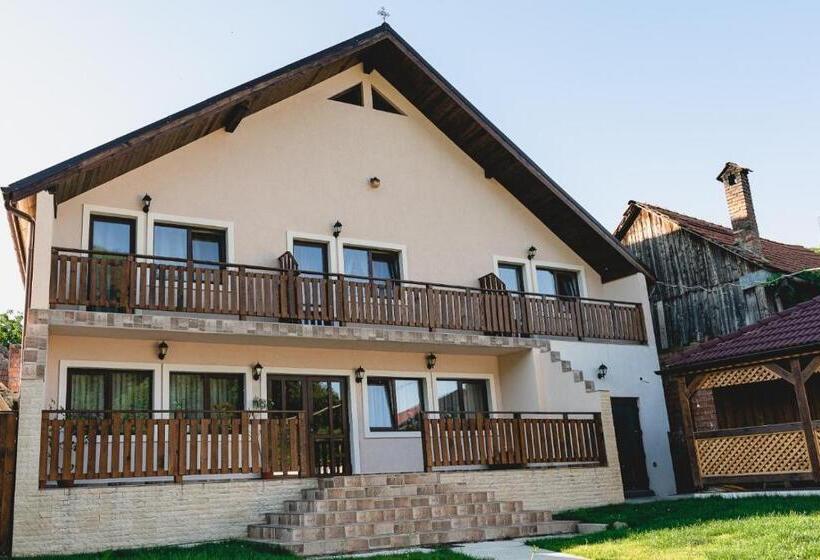 בית מלון כפרי Casa Alexandra