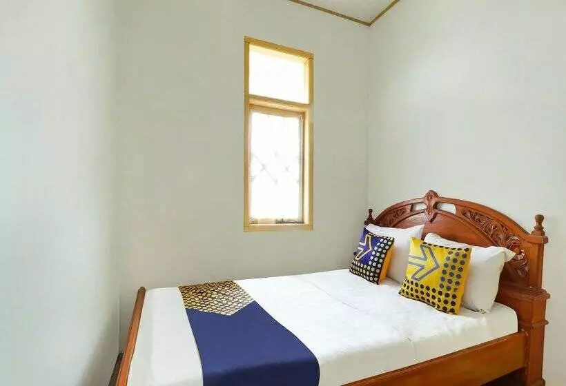 ホテル Spot On 90992 Eco Tourism Desa Panundaan Ciwidey