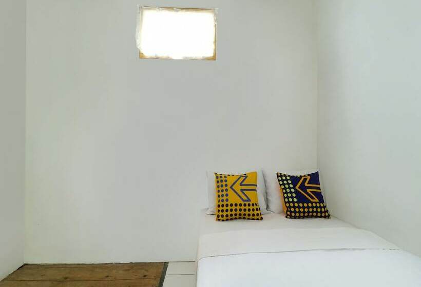 Отель Spot On 90992 Eco Tourism Desa Panundaan Ciwidey