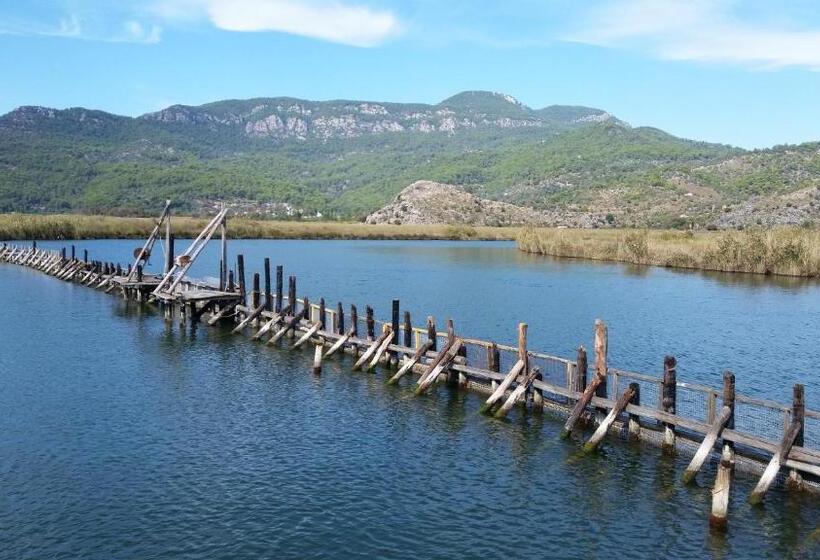 호텔 Palace Gokbel