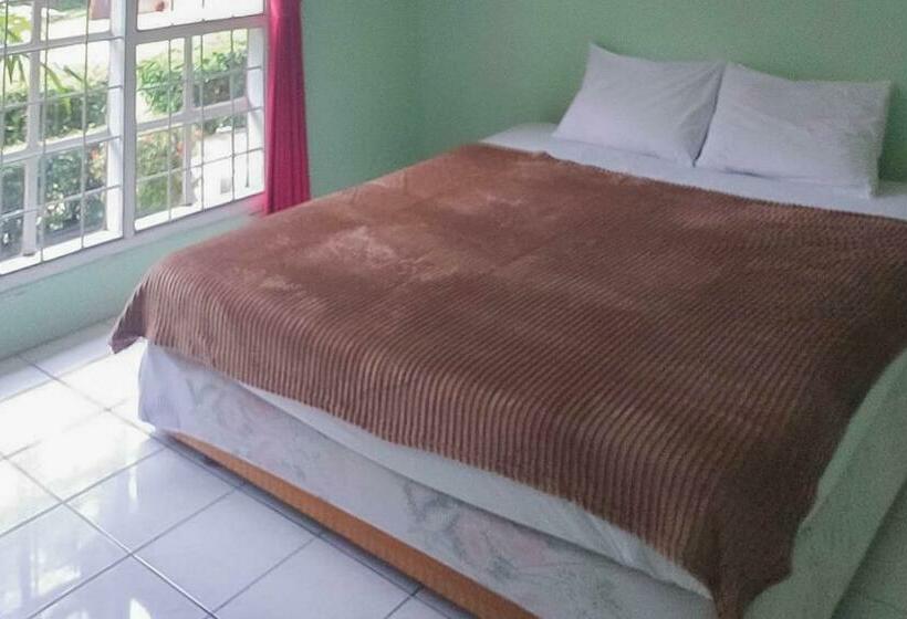 בית מלון כפרי Villa Getsemani Mitra Reddoorz