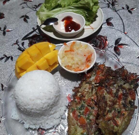 Lhoyjean Garden Hostel