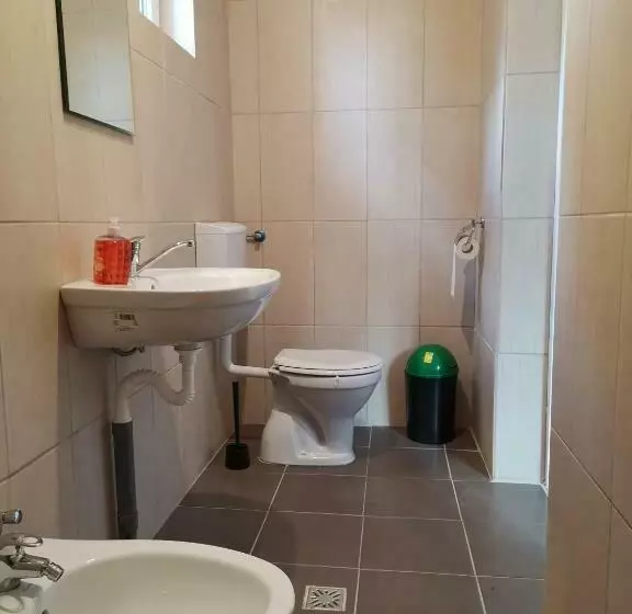 Majatalo Casa Bia Cribo Sannicolau De Munte   Bai Termale