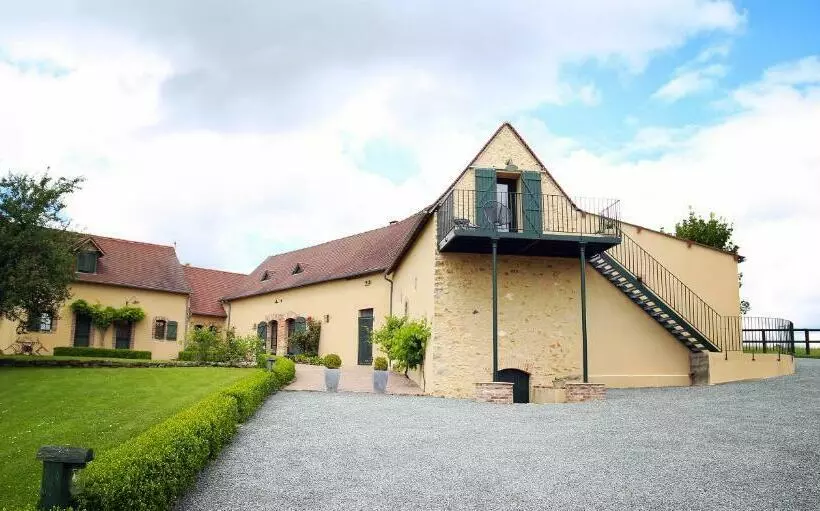 ペンション Equihome