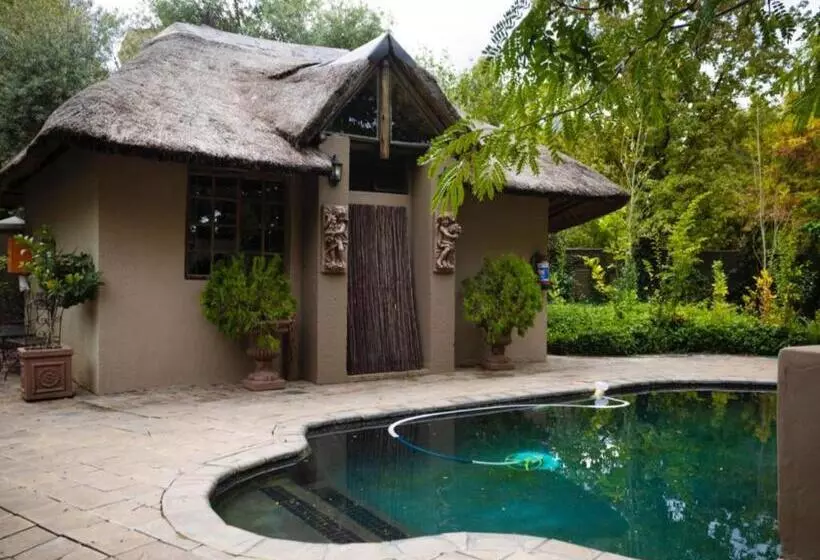 Majatalo Slot Loevenstein Guest House