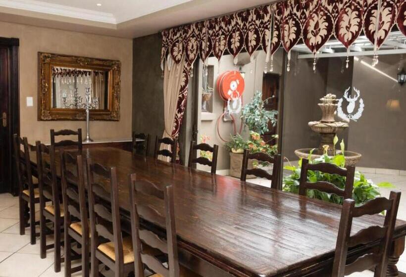 Pension Slot Loevenstein Guest House