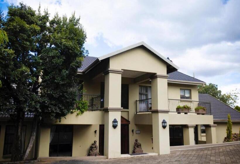 Pension Slot Loevenstein Guest House