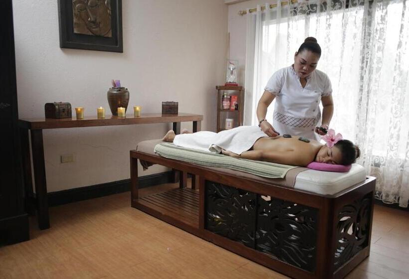 Playa Tropical Resort