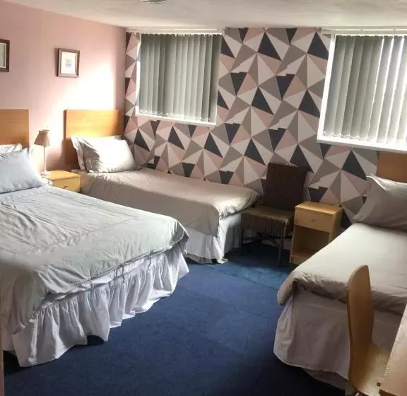 تختخواب و صبحانه Chaplins