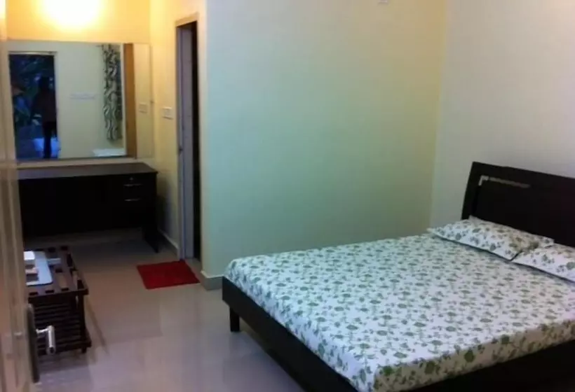 Bed and Breakfast Palmgrove Service Villa