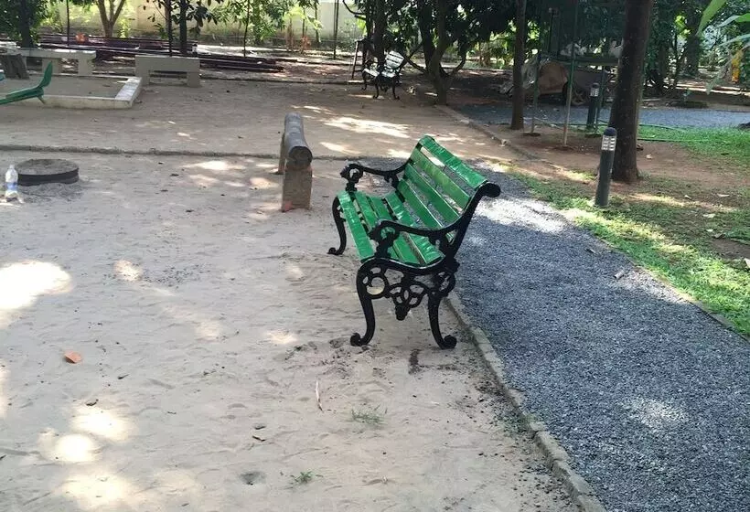 Bed and Breakfast Palmgrove Service Villa