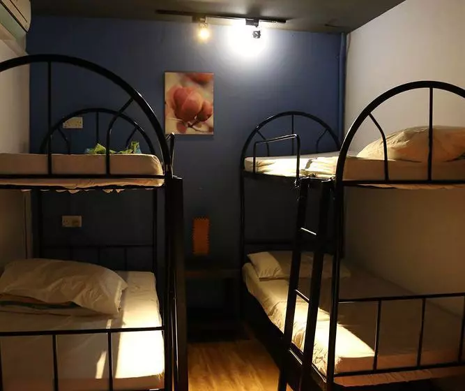 Fernloft (City) Hostel Singapore