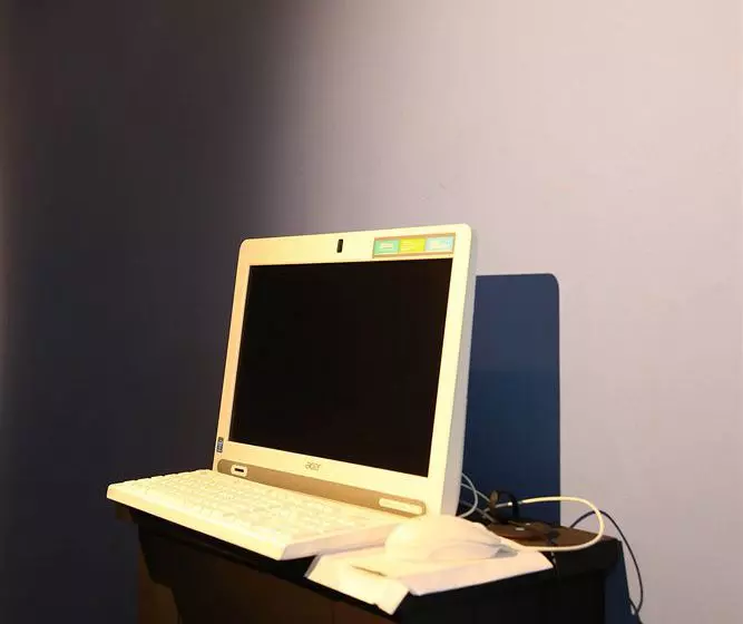 Fernloft (City) Hostel Singapore