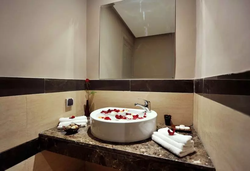 هتل Bluesea Le Printemps