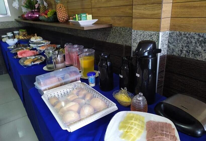 בית מלון כפרי Campina Executivo