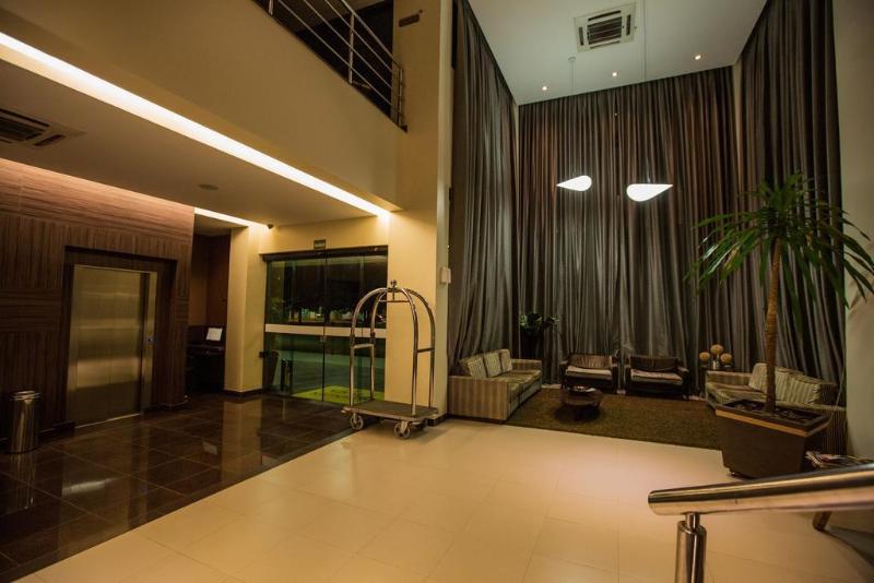 Отель Golden Plaza