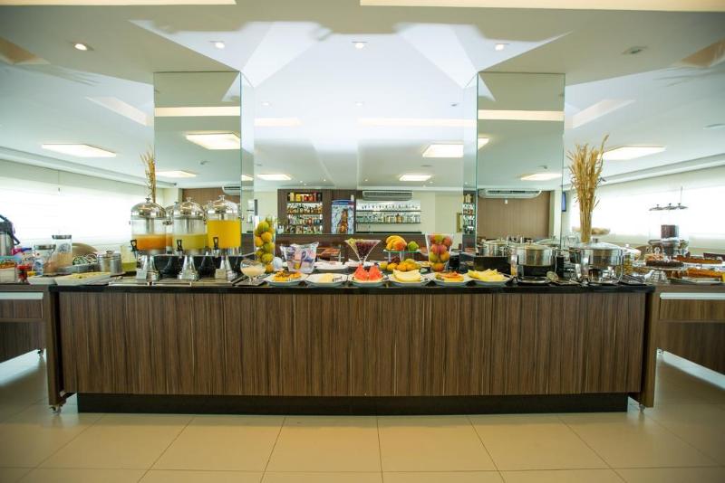 Отель Golden Plaza