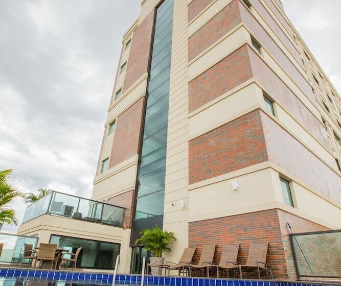 Отель Golden Plaza