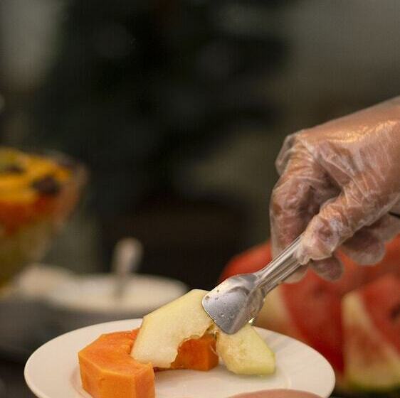 Отель Golden Plaza