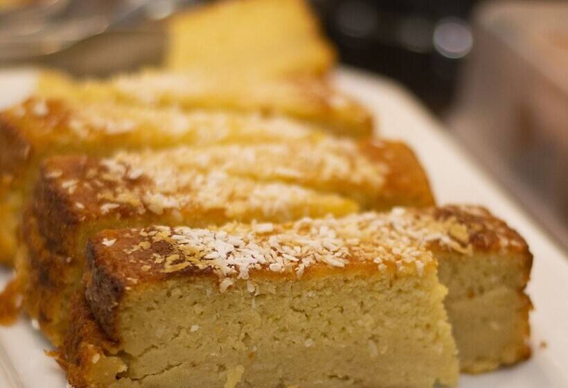 Отель Golden Plaza