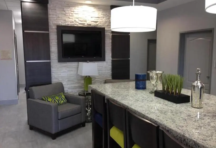 هتل Hawthorn Extended Stay By Wyndham Midland