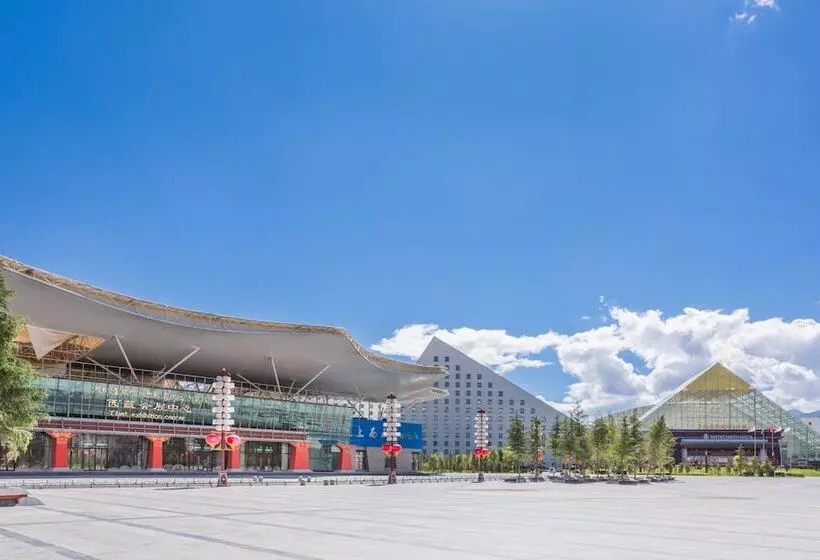בית מלון כפרי Intercontinental Resort Lhasa Paradise By Ihg
