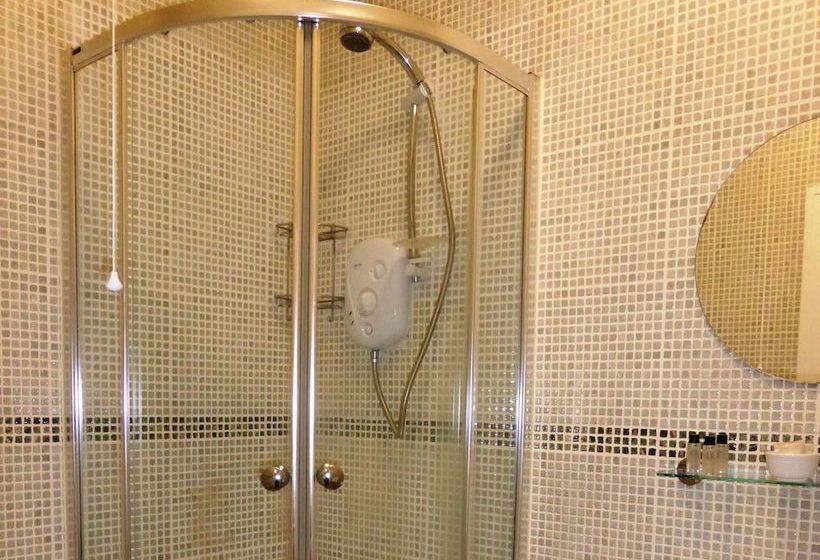 فندق The Old Station House