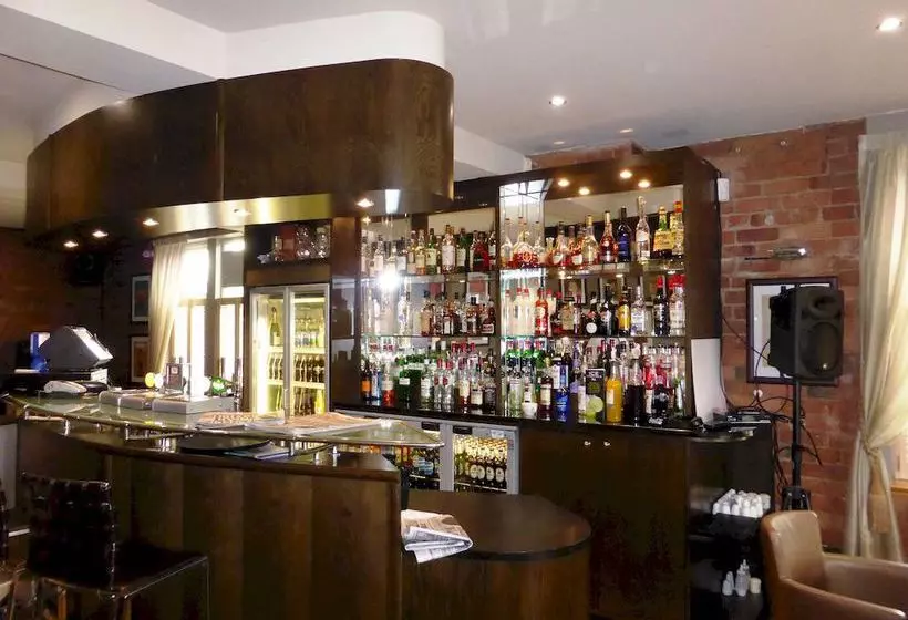 酒店 The Old Station House