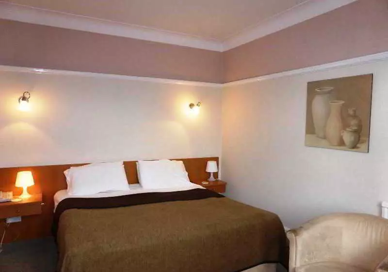 酒店 The Old Station House