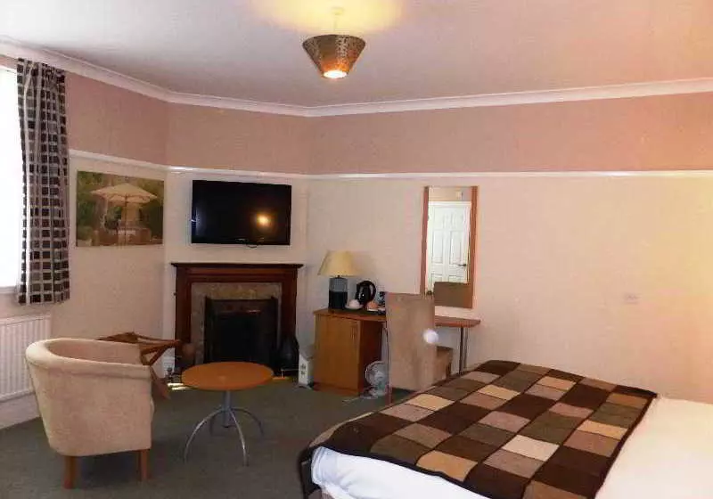 酒店 The Old Station House