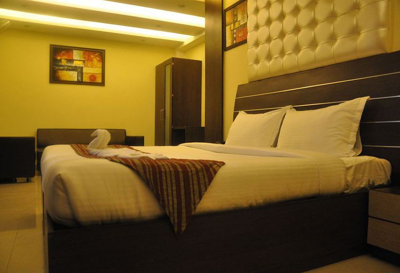 Hotel Mm Yellowuds