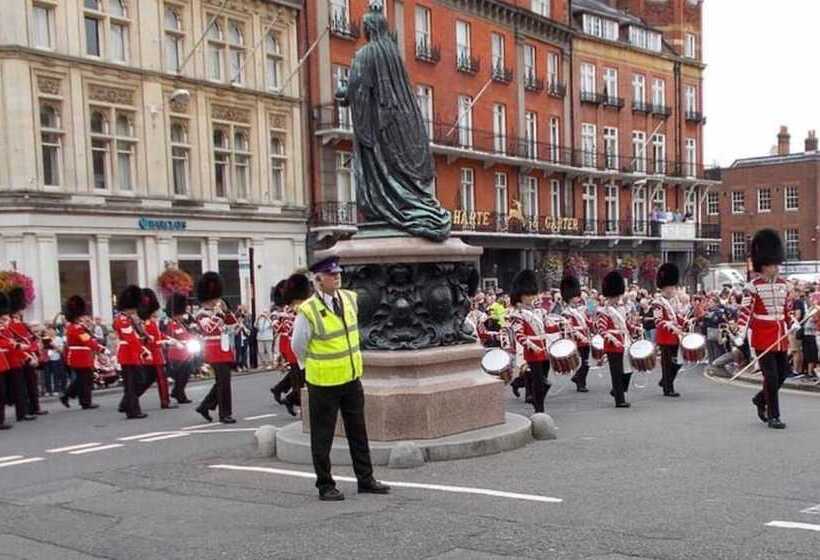 Отель New Oscar