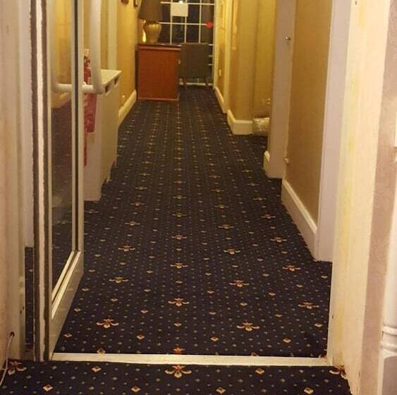 Отель New Oscar