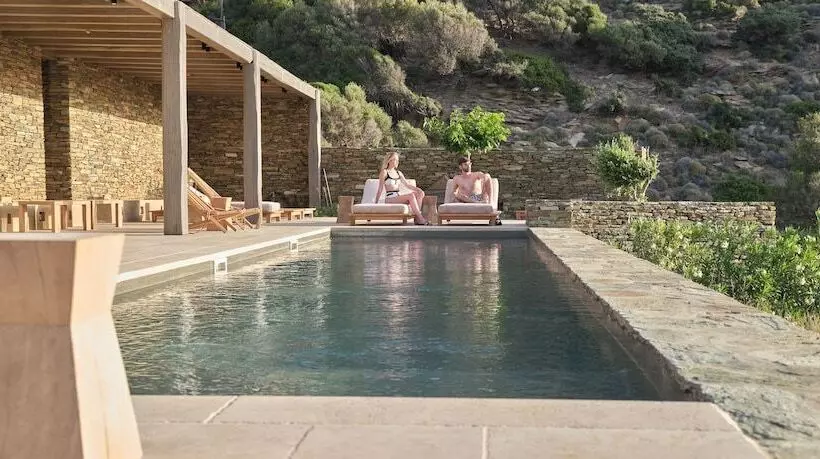 בית מלון כפרי Onar Andros